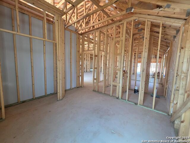 Listing photo id 20 for 12918 Horseback Pl