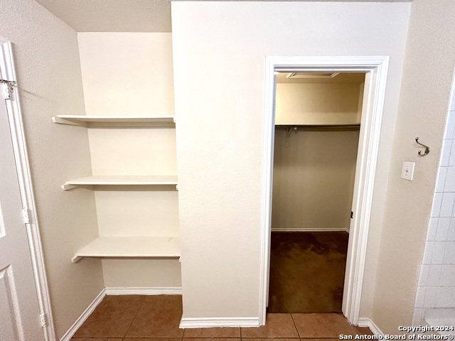 Image 21 of 27 For 10411 Tollow Way