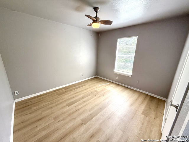 Image 13 of 29 For 1834 Center St