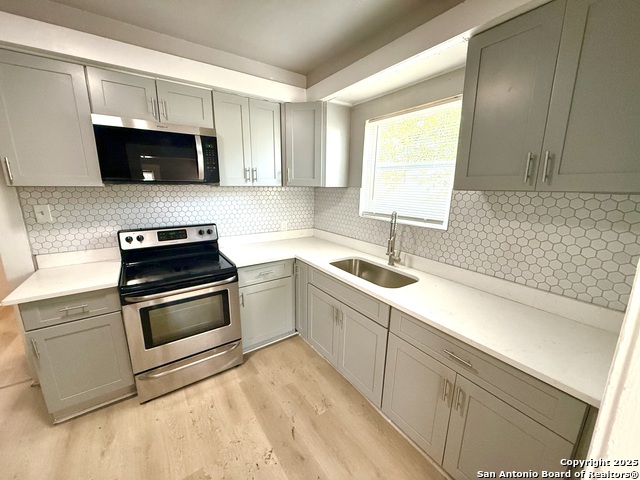 Image 8 of 29 For 1834 Center St