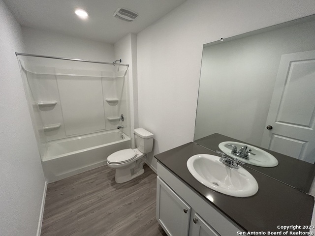 Image 13 of 18 For 9014 Lunar Landing