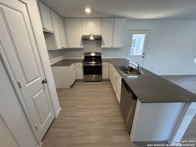 Image 5 of 18 For 9014 Lunar Landing