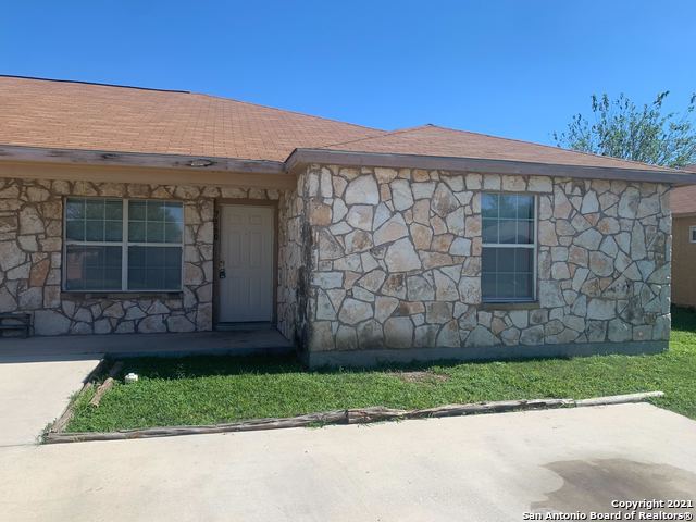 Image 2 of 32 For 7560 Oak Chase