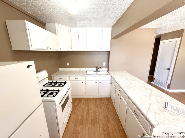 Image 6 of 15 For 1829 Highland Blvd