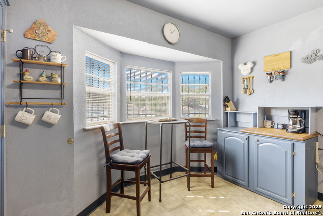 Listing photo id 11 for 5119 Oldstead St.