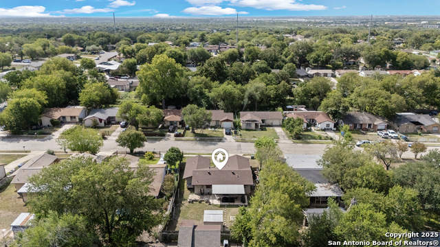 Listing photo id 29 for 5119 Oldstead St.