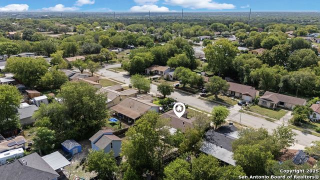 Listing photo id 30 for 5119 Oldstead St.