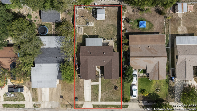 Listing photo id 31 for 5119 Oldstead St.
