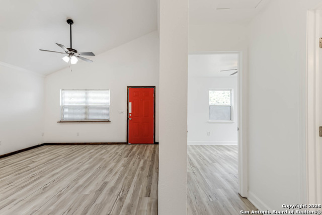 Listing photo id 12 for 7110 Tranquil