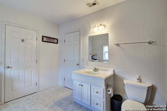 Listing photo id 23 for 6248 Yorkshire