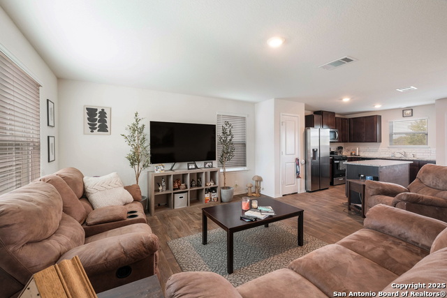 Listing photo id 1 for 13547 Hummel Loop