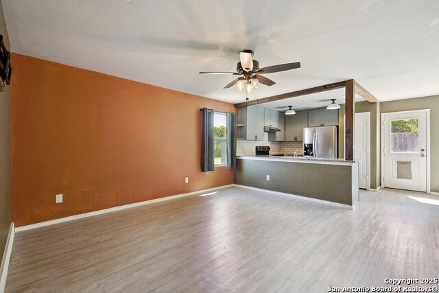 Image 11 of 30 For 2484 Pechora Pipit