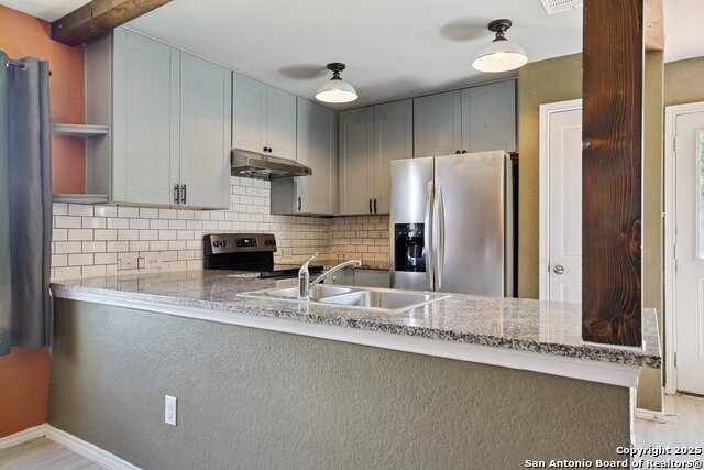 Image 14 of 30 For 2484 Pechora Pipit