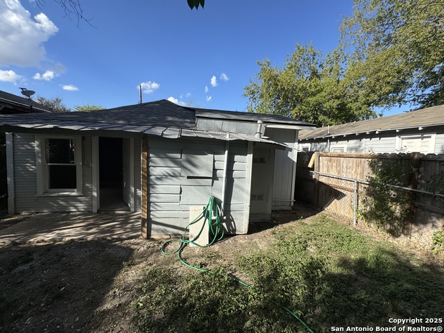 Image 13 of 13 For 1722 Arbor  