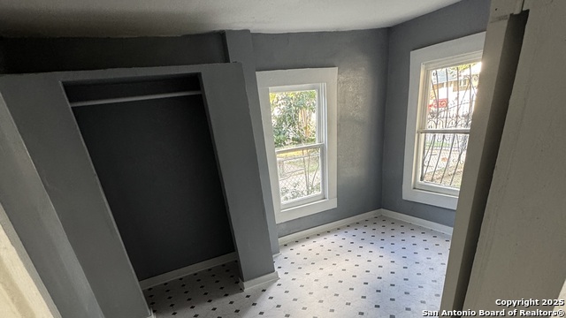 Image 4 of 13 For 1722 Arbor  