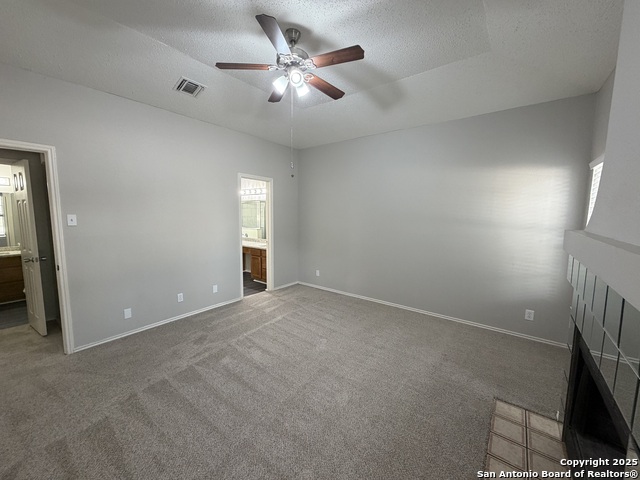 Listing photo id 15 for 7338 Estrid Trail