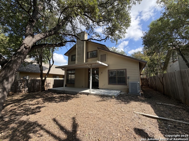 Listing photo id 24 for 7338 Estrid Trail