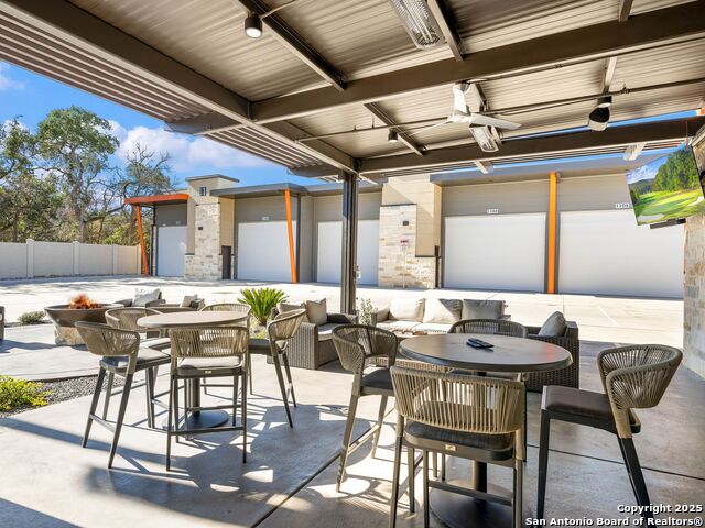 Listing photo id 22 for 7231 Stonewall  # 6109