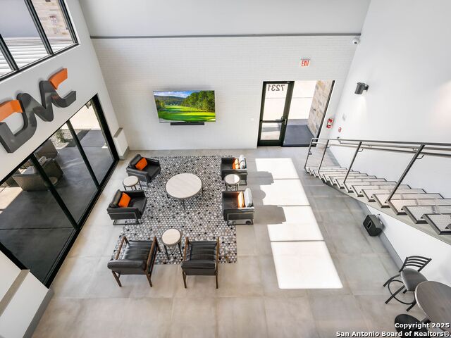 Listing photo id 32 for 7231 Stonewall  # 6109