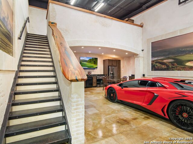 Listing photo id 3 for 7231 Stonewall  # 6109