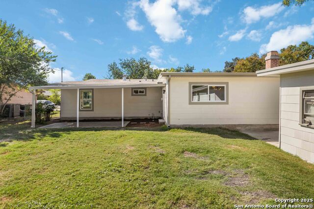 Listing photo id 29 for 631 Robinhood