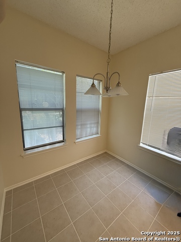 Image 17 of 29 For 11001 Wurzbach 606