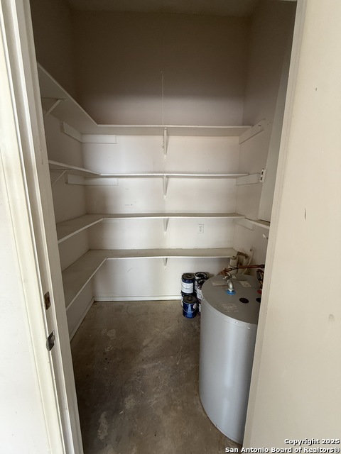 Image 29 of 29 For 11001 Wurzbach 606