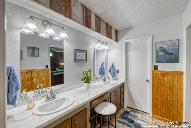 Image 18 of 46 For 101 S. Bluebonnet Dr.