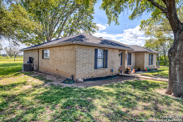 Image 2 of 46 For 101 S. Bluebonnet Dr.