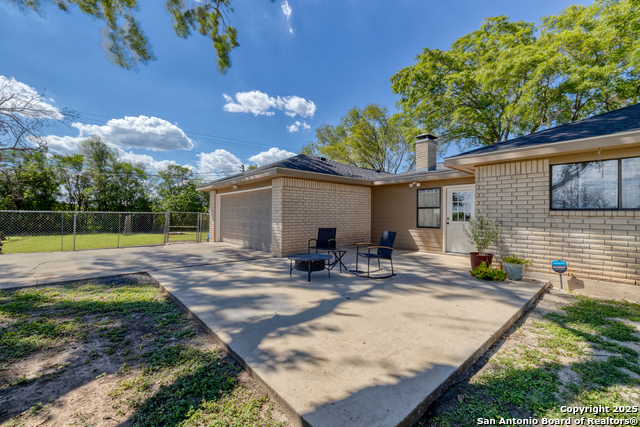 Image 31 of 46 For 101 S. Bluebonnet Dr.