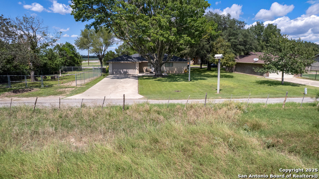 Image 40 of 46 For 101 S. Bluebonnet Dr.