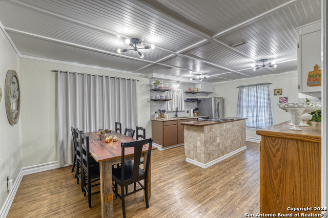 Image 9 of 46 For 101 S. Bluebonnet Dr.