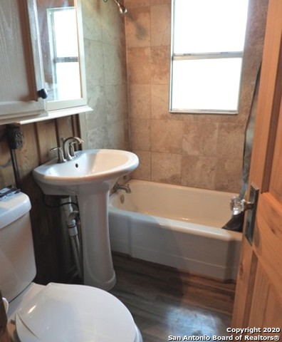 Listing photo id 10 for 130 Deer Trail