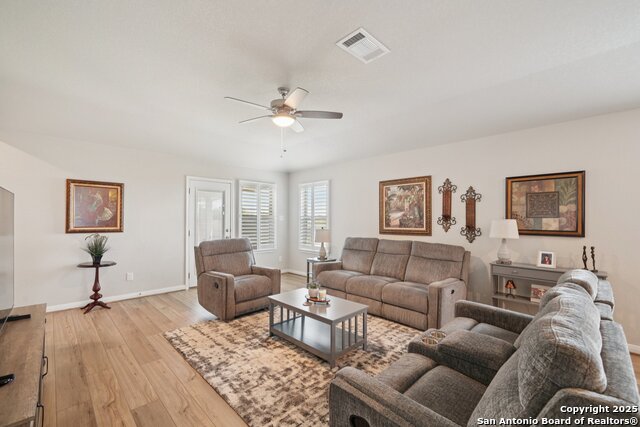 Image 10 of 27 For 1281 Carl