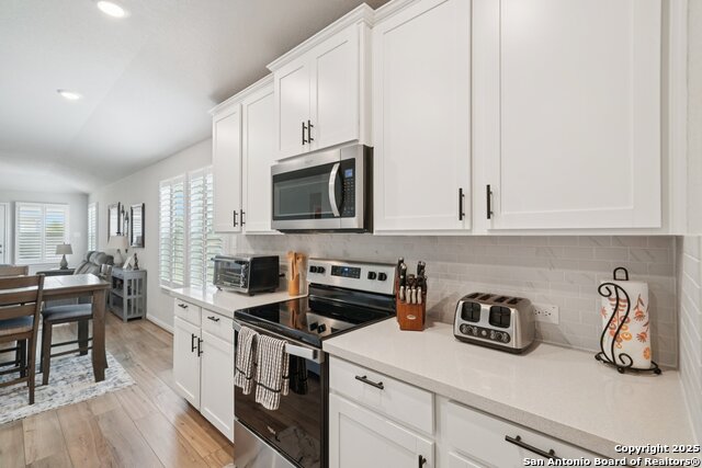 Image 5 of 27 For 1281 Carl