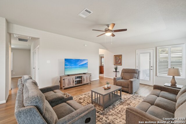 Image 9 of 27 For 1281 Carl