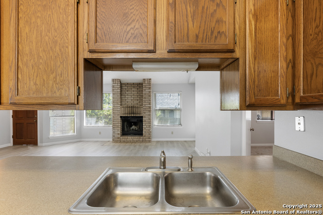 Listing photo id 12 for 5815 Timberhurst