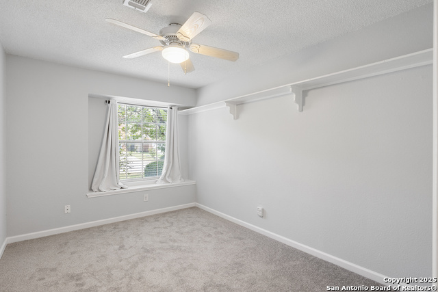 Listing photo id 20 for 5815 Timberhurst