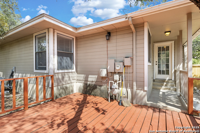 Listing photo id 23 for 5815 Timberhurst