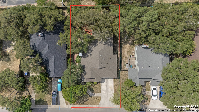 Listing photo id 32 for 5815 Timberhurst