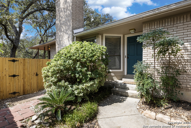 Listing photo id 2 for 5815 Timberhurst