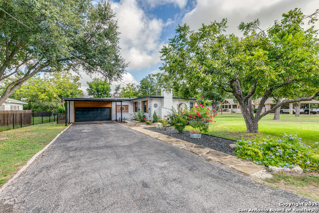 Details for 715 Oakwood Dr, San Antonio, TX 78228