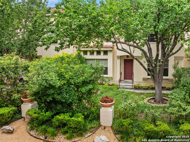 Image 2 of 36 For 207 Grandview