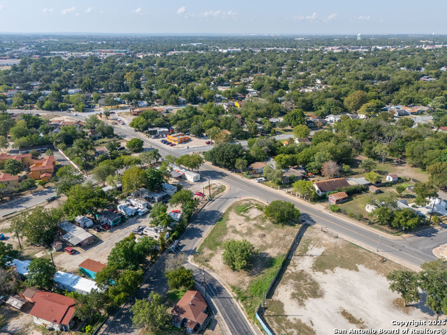 Listing photo id 10 for 2930 Mission