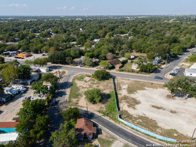 Listing photo id 11 for 2930 Mission