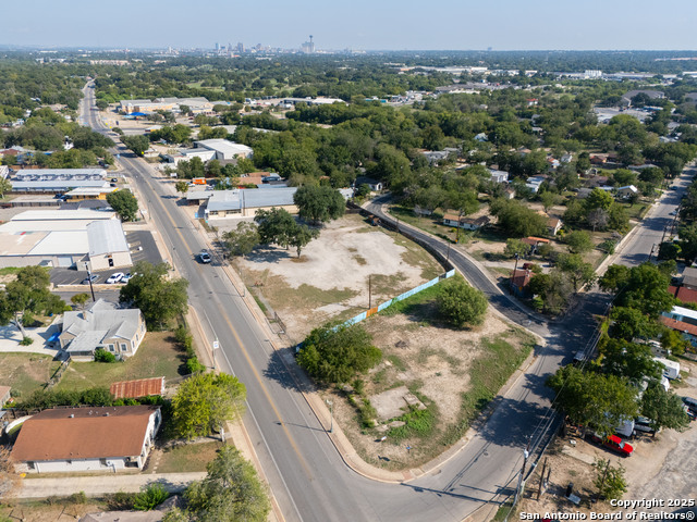 Listing photo id 3 for 2930 Mission