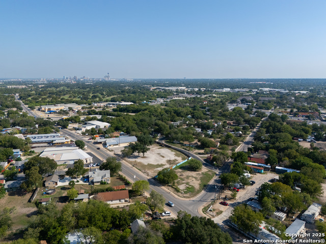 Listing photo id 6 for 2930 Mission