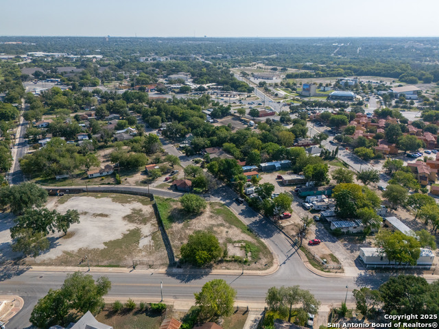 Listing photo id 7 for 2930 Mission