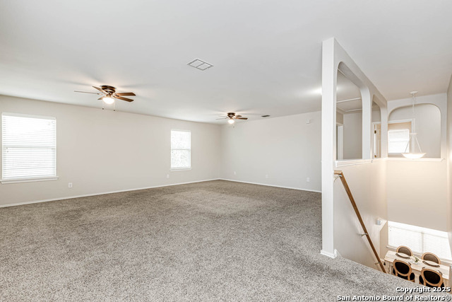 Listing photo id 15 for 8903 Meadow Springs