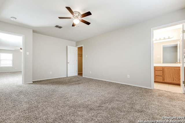 Listing photo id 17 for 8903 Meadow Springs